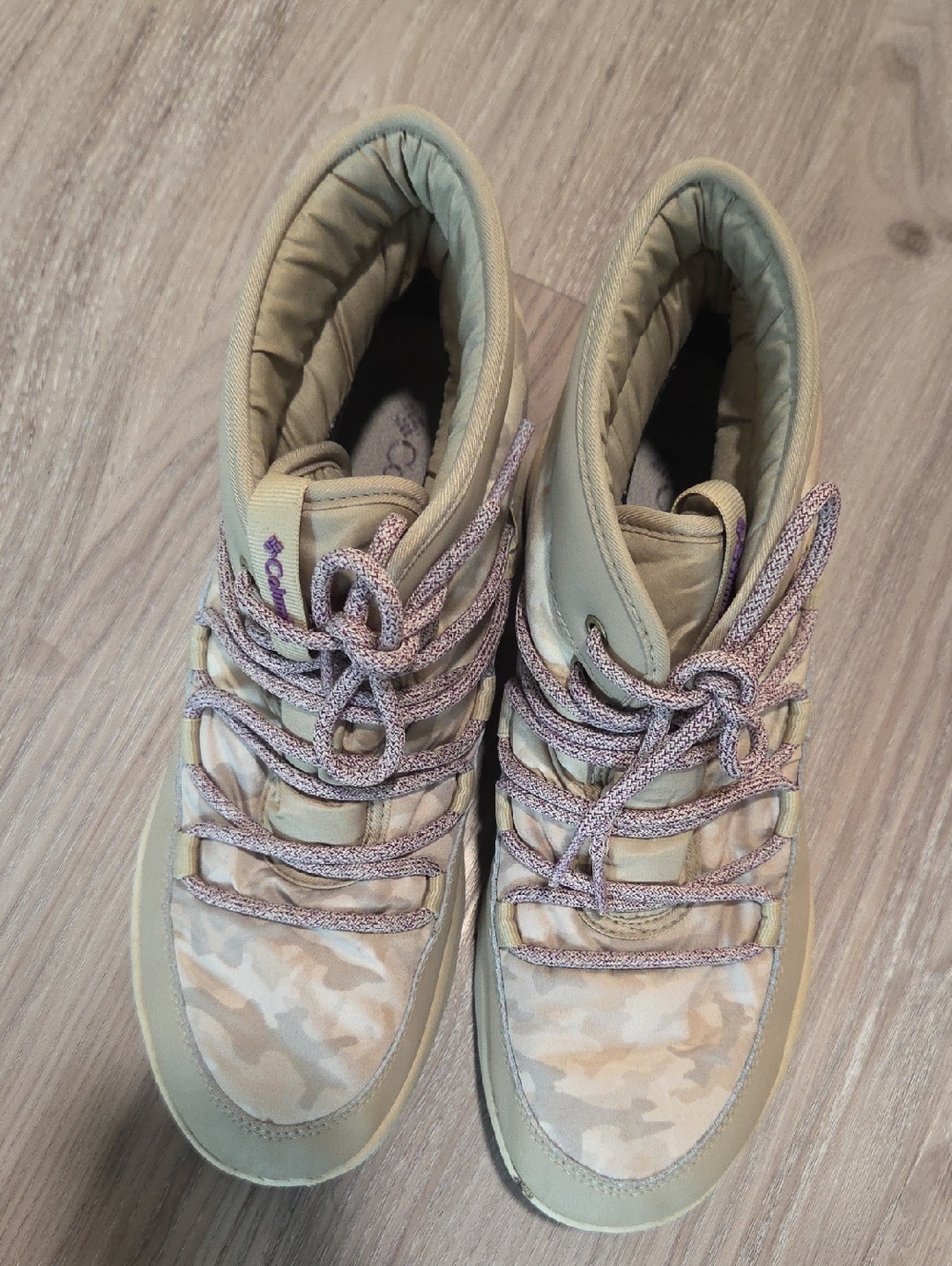 Columbia Camouflage High-Top Boots in Olive/Tan